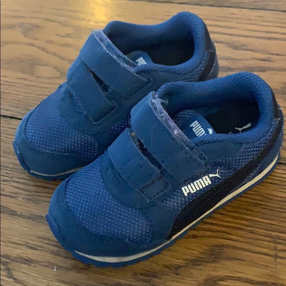 Puma Blue Velcro Sneakers